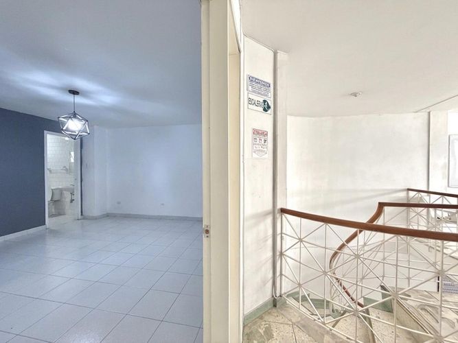 Oficina en arriendo en Sector Plaza De Bolivar, Pereira, 25 m² · foto 7 de 8