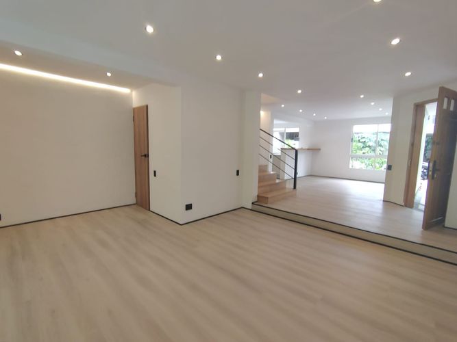 Casa de 3 alcobas en arriendo en El Poblado, Medellín, 320 m² · foto 9 de 20