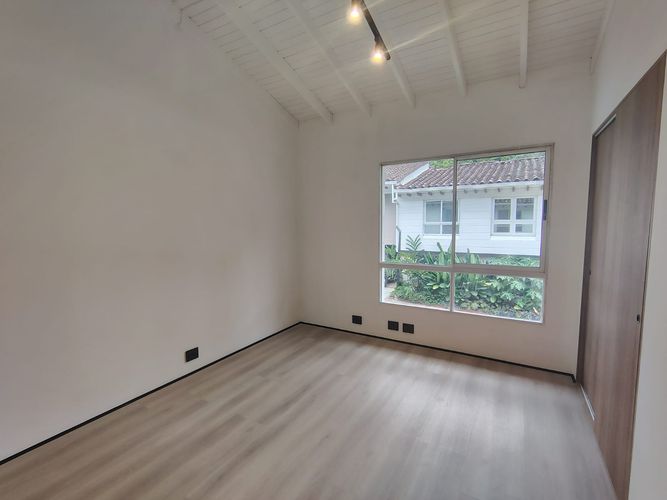 Casa de 3 alcobas en arriendo en El Poblado, Medellín, 320 m² · foto 11 de 20