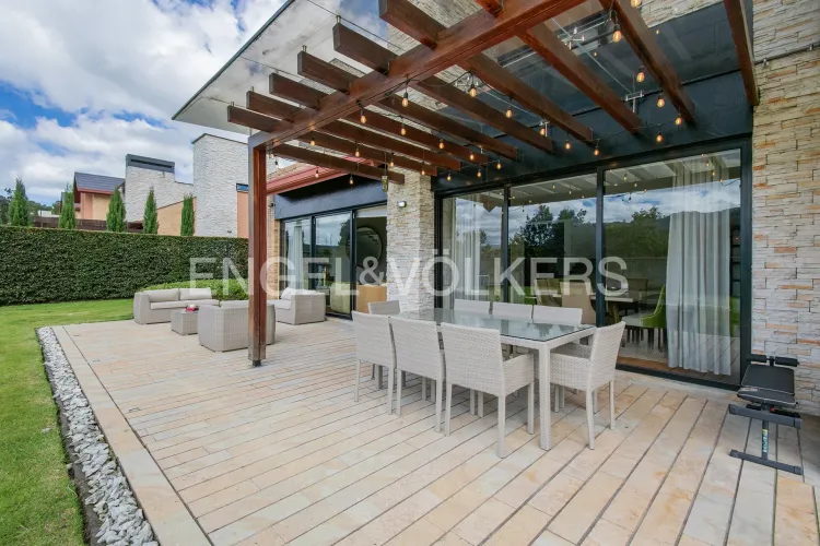 Casa de 3 alcobas en arriendo en Hatogrande, Sopó, 368 m² · foto 15 de 18