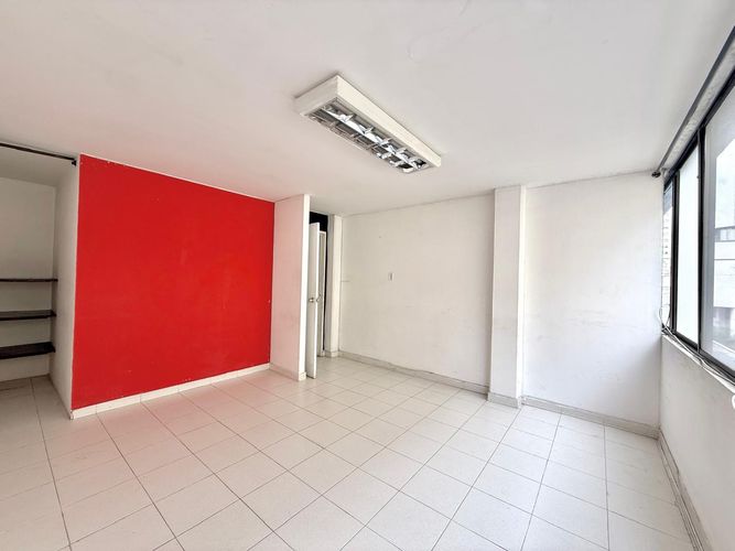 Oficina en arriendo en Sector Plaza De Bolivar, Pereira, 20 m² · foto 2 de 10