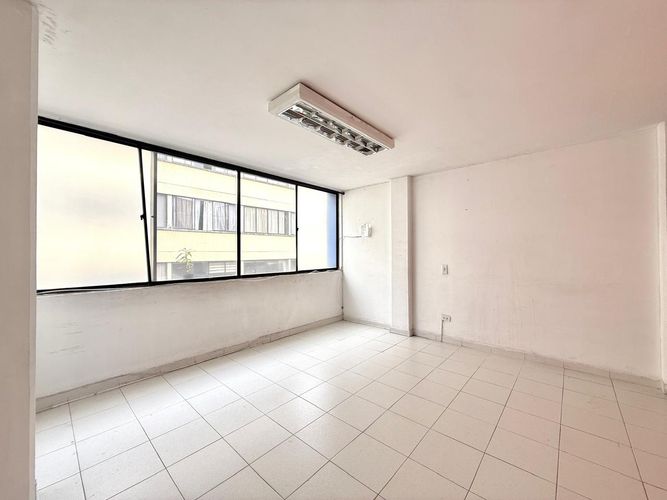 Oficina en arriendo en Sector Plaza De Bolivar, Pereira, 20 m² · foto 6 de 10