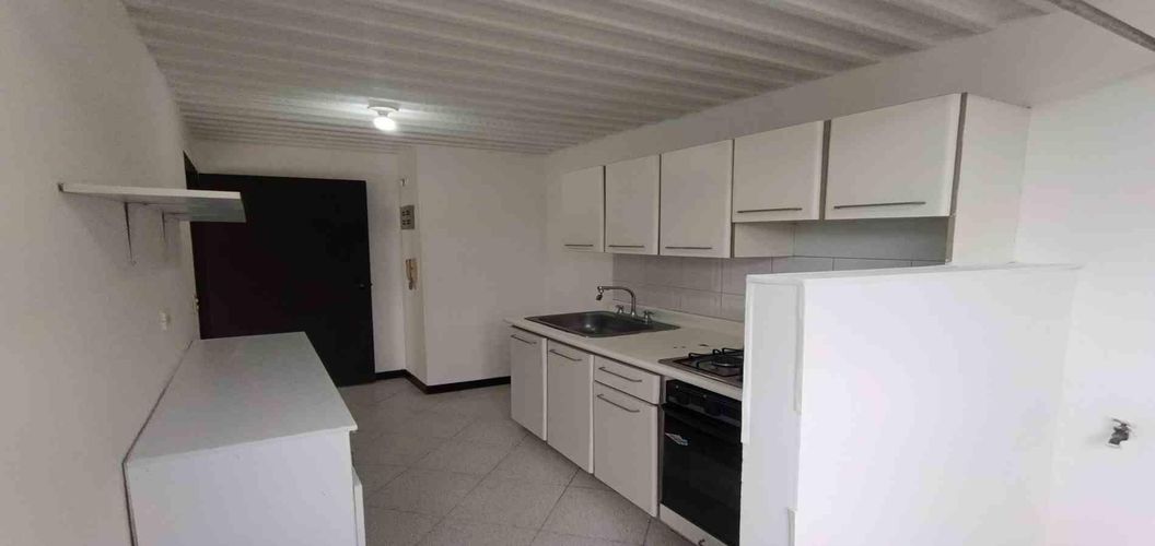 Apartamento de 3 alcobas en venta en La Sultana, Manizales, 83 m² · foto 3 de 24