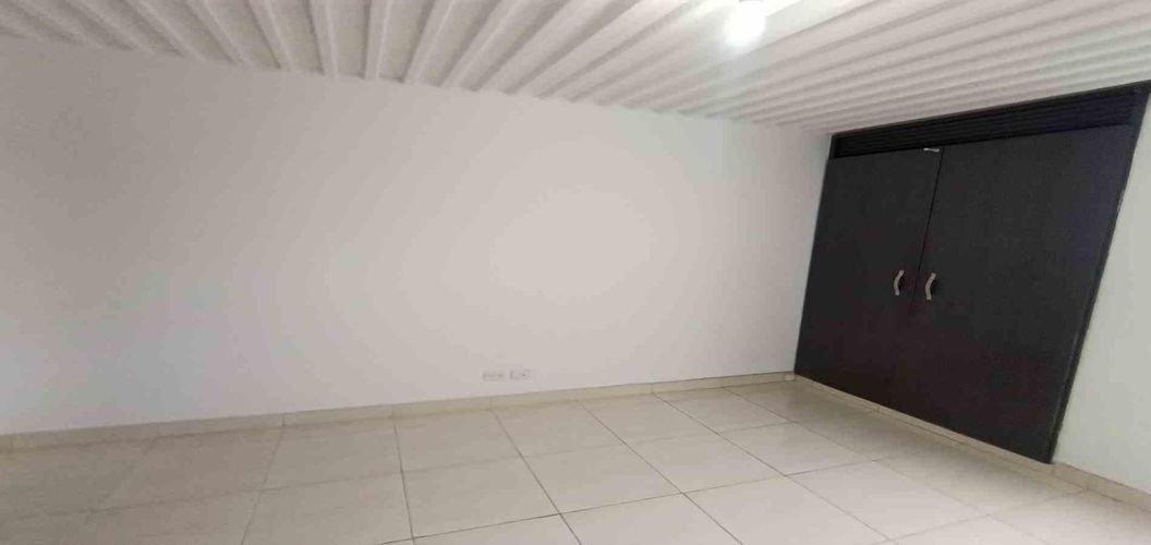 Apartamento de 3 alcobas en venta en La Sultana, Manizales, 83 m² · foto 5 de 24