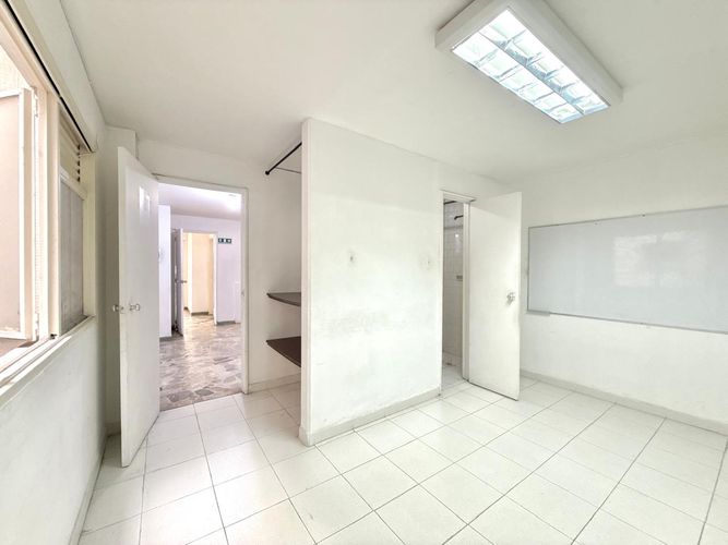 Local en arriendo en Sector Plaza De Bolivar, Pereira, 120 m² · foto 10 de 12