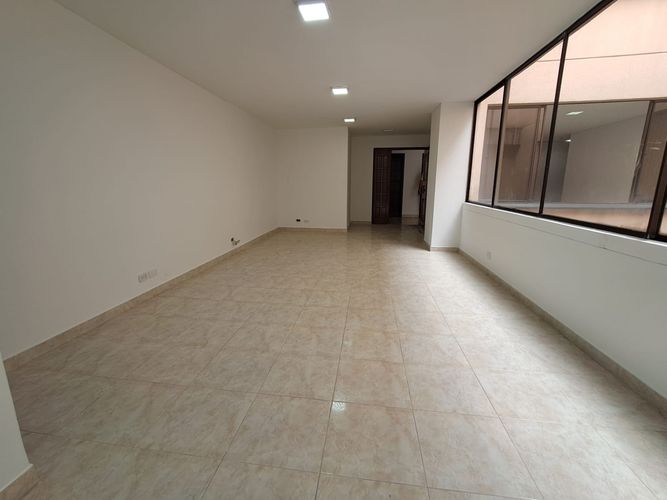 Oficina en arriendo en Sector Lago Uribe, Pereira, 38 m² · foto 6 de 8