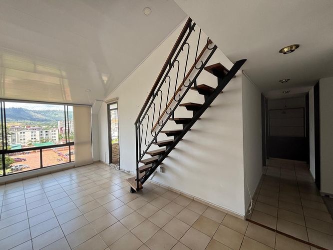 Apartamento de 4 alcobas en venta en Cañaveral, Floridablanca, 121 m² · foto 3 de 24