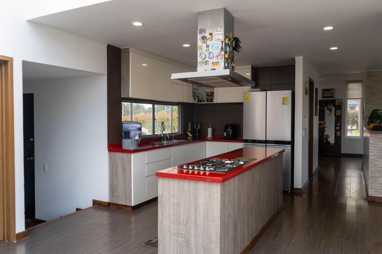 Casa de 7 alcobas en venta en Yerbabuena, Sopó, 458 m² · foto 5 de 24