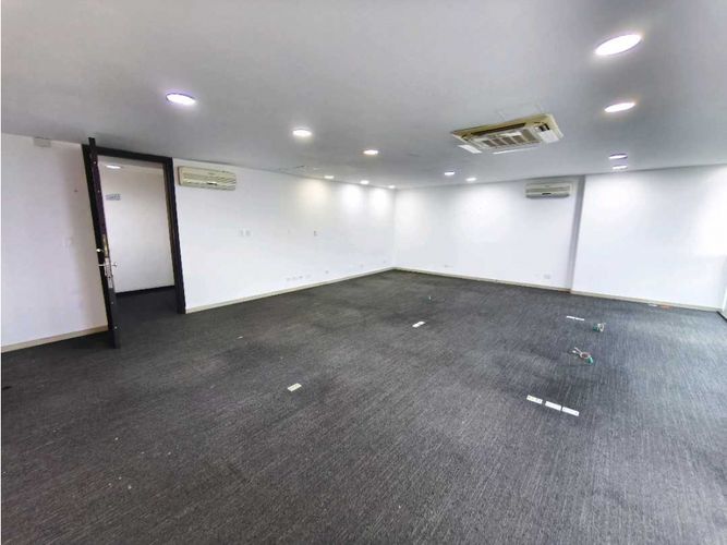 Oficina en arriendo en Milla De Oro, Medellín, 83 m² · foto 5 de 9