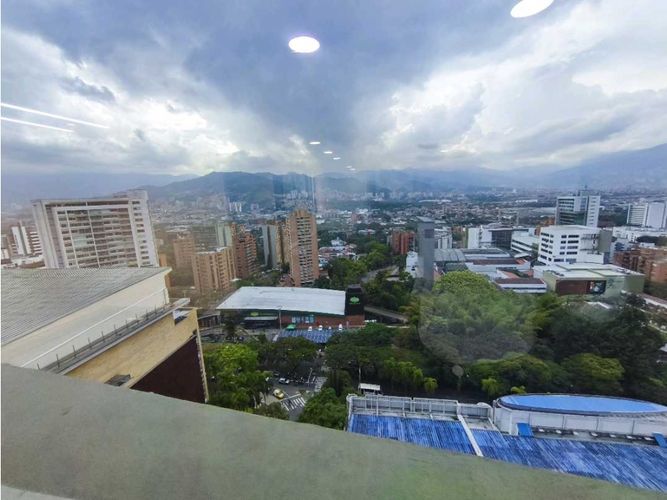 Oficina en arriendo en Milla De Oro, Medellín, 83 m² · foto 8 de 9