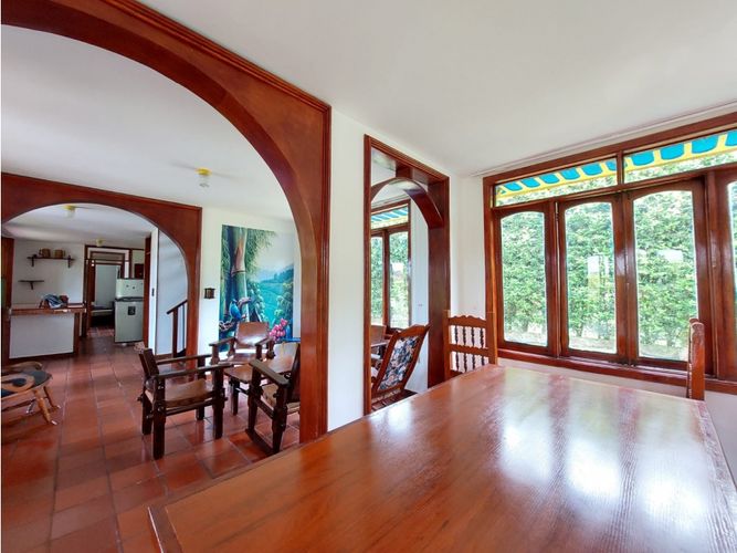 Casa de 5 alcobas en arriendo en Armenia, 447 m² · foto 3 de 23