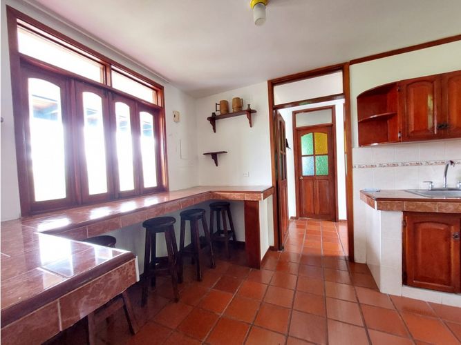 Casa de 5 alcobas en arriendo en Armenia, 447 m² · foto 7 de 23