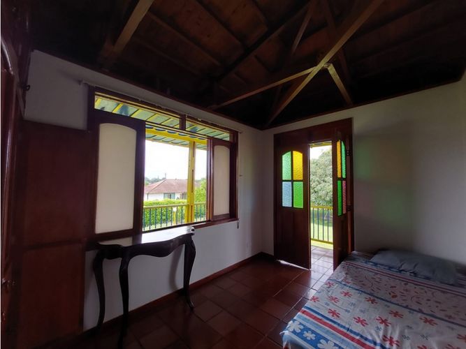 Casa de 5 alcobas en arriendo en Armenia, 447 m² · foto 11 de 23