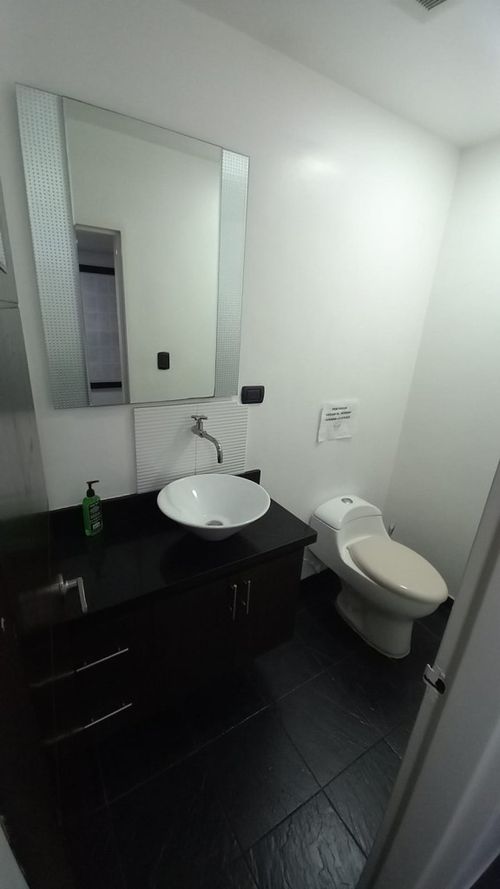 Oficina en arriendo en San Nicolas, Cali, 272 m² · foto 11 de 11