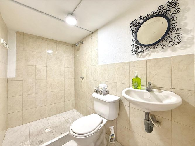Bodega en arriendo en Tribunas Corcega, Pereira, 327 m² · foto 10 de 10