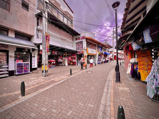 Local en venta en El Porvenir, Rionegro, 151 m² · foto 2 de 15