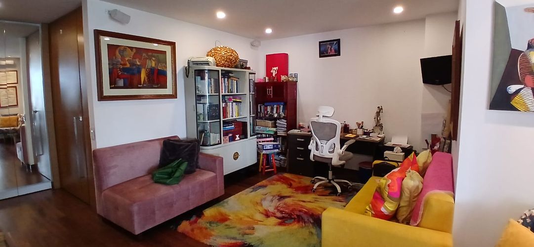 Apartamento de 3 alcobas en venta en Suba Cerros, Bogotá, 224 m² · foto 5 de 24