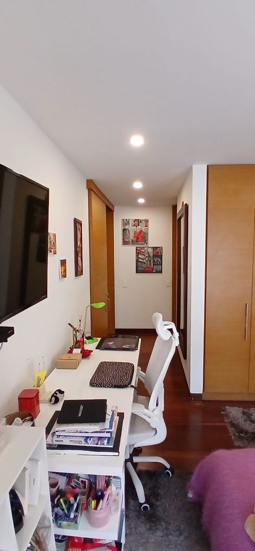 Apartamento de 3 alcobas en venta en Suba Cerros, Bogotá, 224 m² · foto 9 de 24