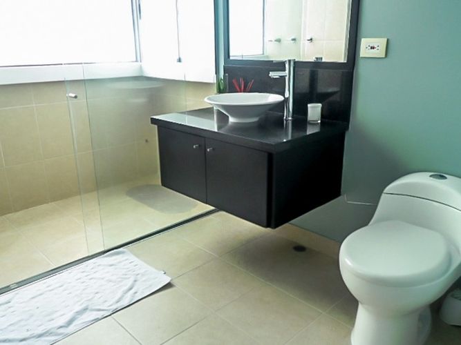 Apartamento de 2 alcobas en arriendo en El Poblado, Medellín, 74 m² · foto 11 de 15