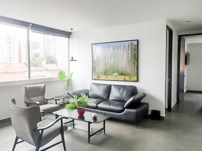 Apartamento de 2 alcobas en arriendo en El Poblado, Medellín, 74 m² · foto 2 de 15