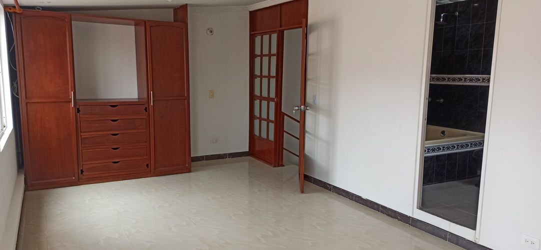Casa de 3 alcobas en venta en Siete Trojes, Funza, 82 m² · foto 2 de 24