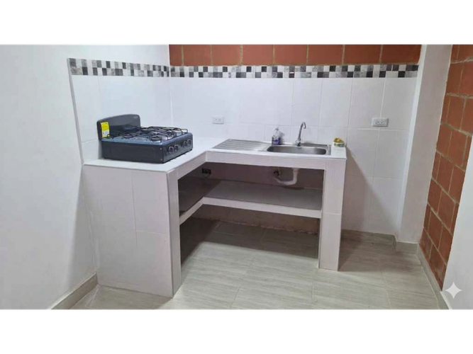 Casa de 4 alcobas en venta en El Carmelo, Candelaria, 80 m² · foto 5 de 15