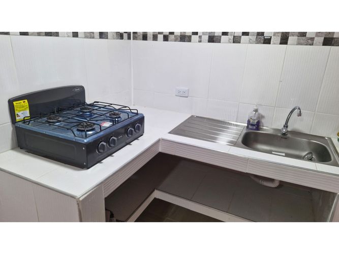 Casa de 4 alcobas en venta en El Carmelo, Candelaria, 80 m² · foto 6 de 15