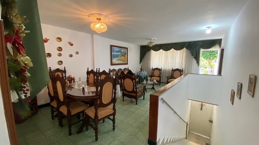 Casa de 7 alcobas en venta en Sotomayor, Bucaramanga, 310 m² · foto 16 de 24