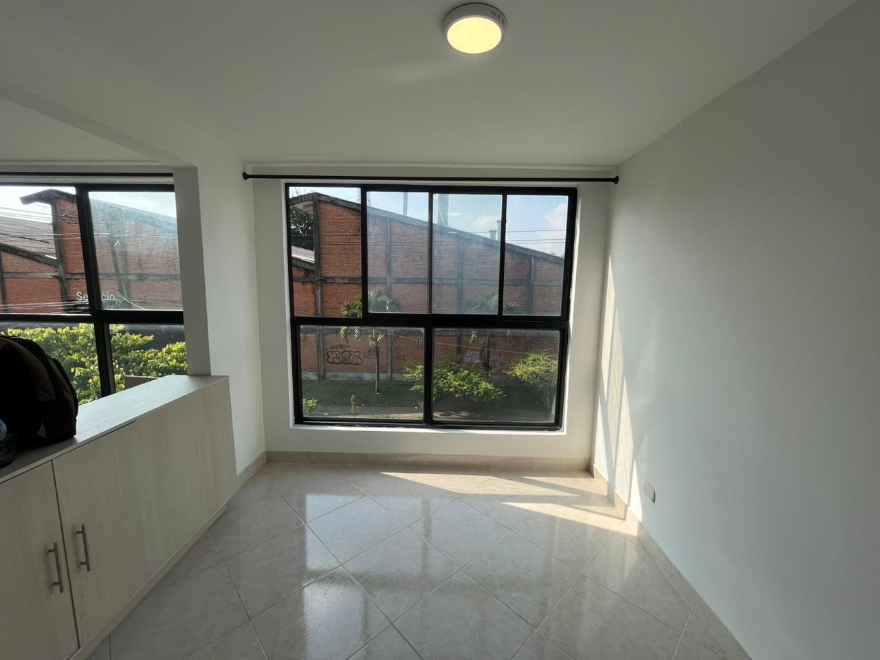 Studio for rent in El refugio, Cali
