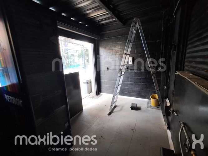 Local en arriendo en Los Colores, Medellín, 15 m² · foto 7 de 12