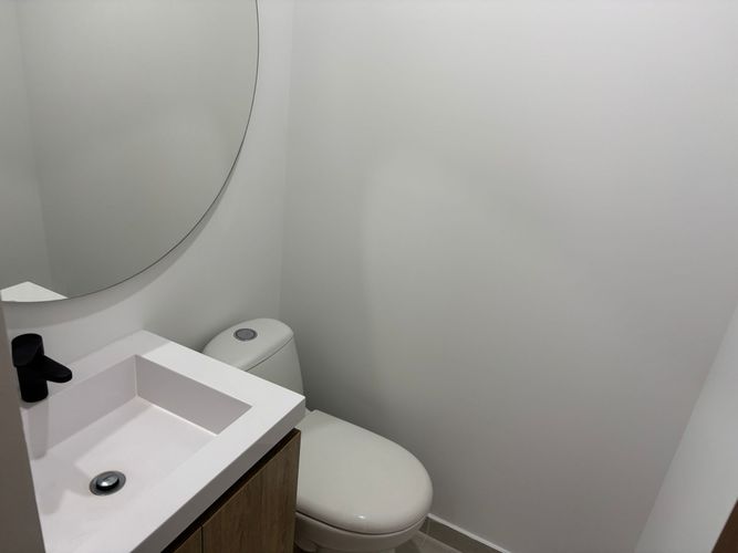 Apartamento de 2 alcobas en venta en Cedritos, Bogotá, 76 m² · foto 2 de 13