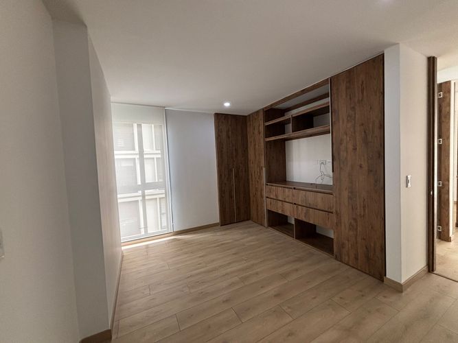 Apartamento de 2 alcobas en venta en Cedritos, Bogotá, 76 m² · foto 7 de 13