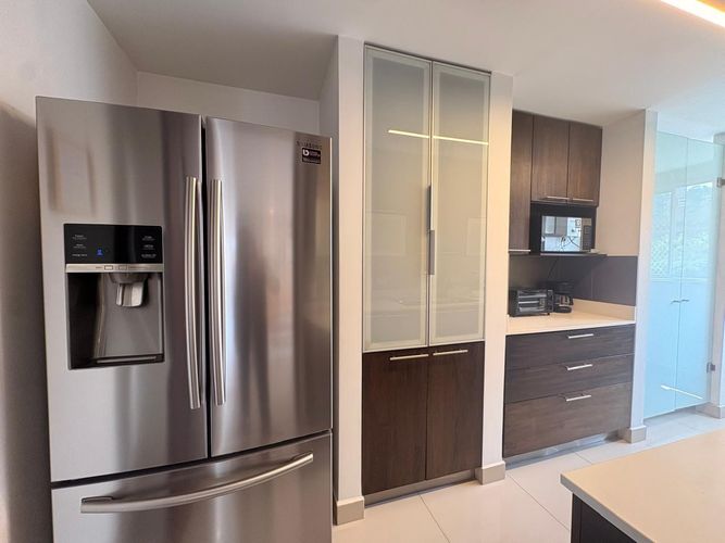 Apartamento de 2 alcobas en arriendo en El Poblado, Medellín, 100 m² · foto 9 de 17