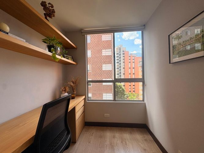 Apartamento de 2 alcobas en arriendo en El Poblado, Medellín, 100 m² · foto 10 de 17