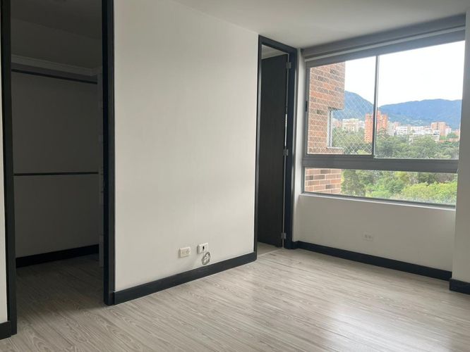 Apartamento de 3 alcobas en arriendo en El Poblado, Medellín, 110 m² · foto 12 de 19