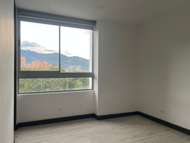 Apartamento de 3 alcobas en arriendo en El Poblado, Medellín, 110 m² · foto 15 de 19