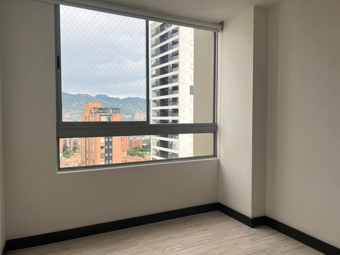 Apartamento de 3 alcobas en arriendo en El Poblado, Medellín, 110 m² · foto 14 de 19