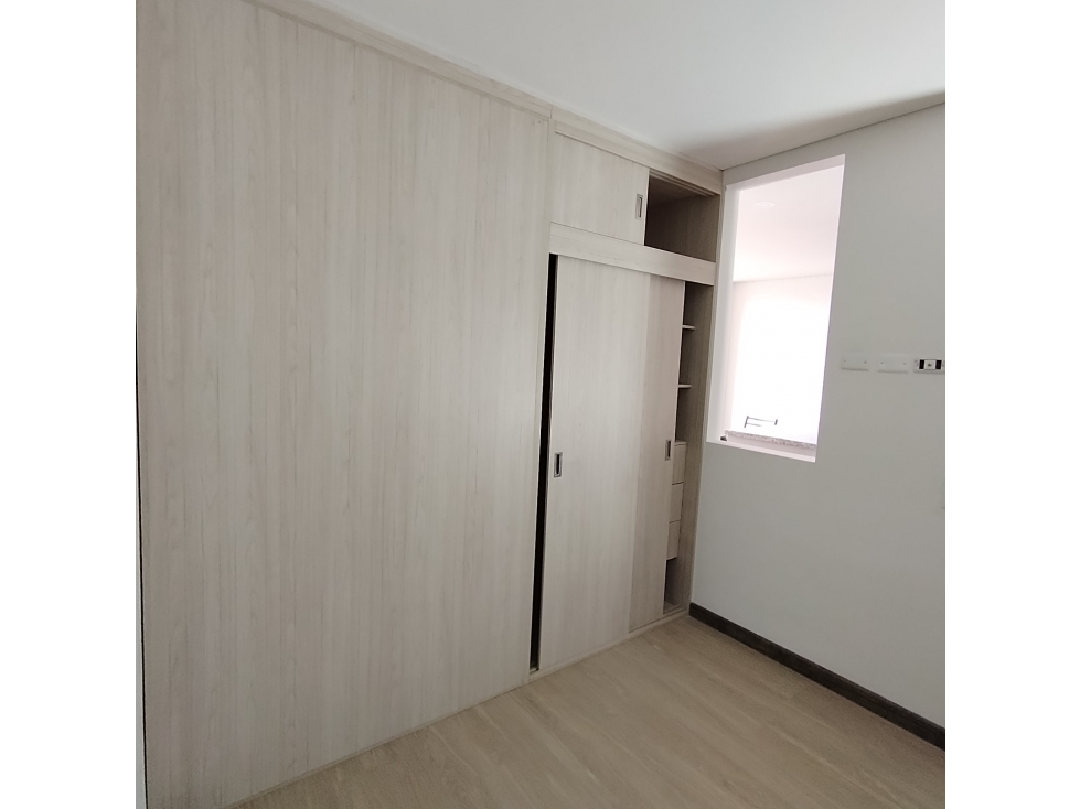 Apartamento en venta en Claret, Bogotá · foto 11 de 19