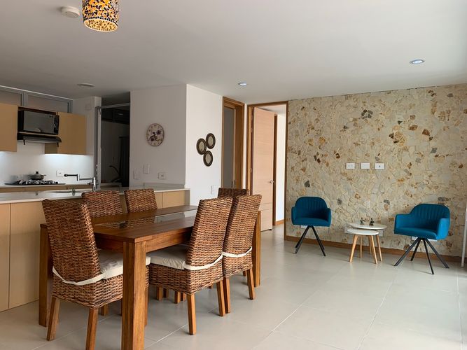 Apartamento de 2 alcobas en arriendo en Loma Benedictinos, Envigado, 102 m² · foto 6 de 18