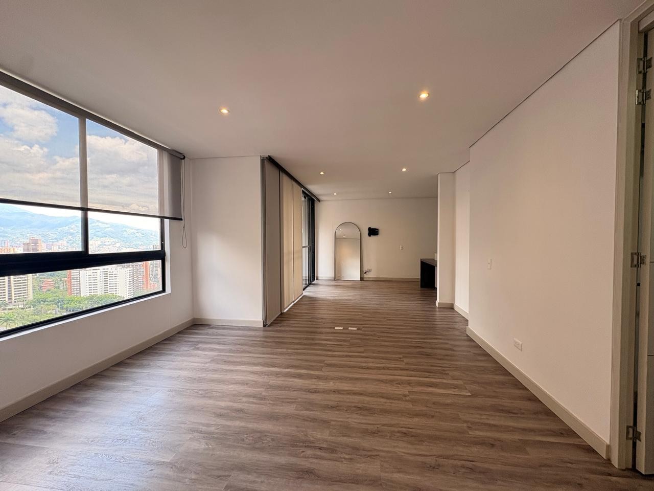 Apartamento en arriendo en El Poblado, Medellín · foto 8 de 12