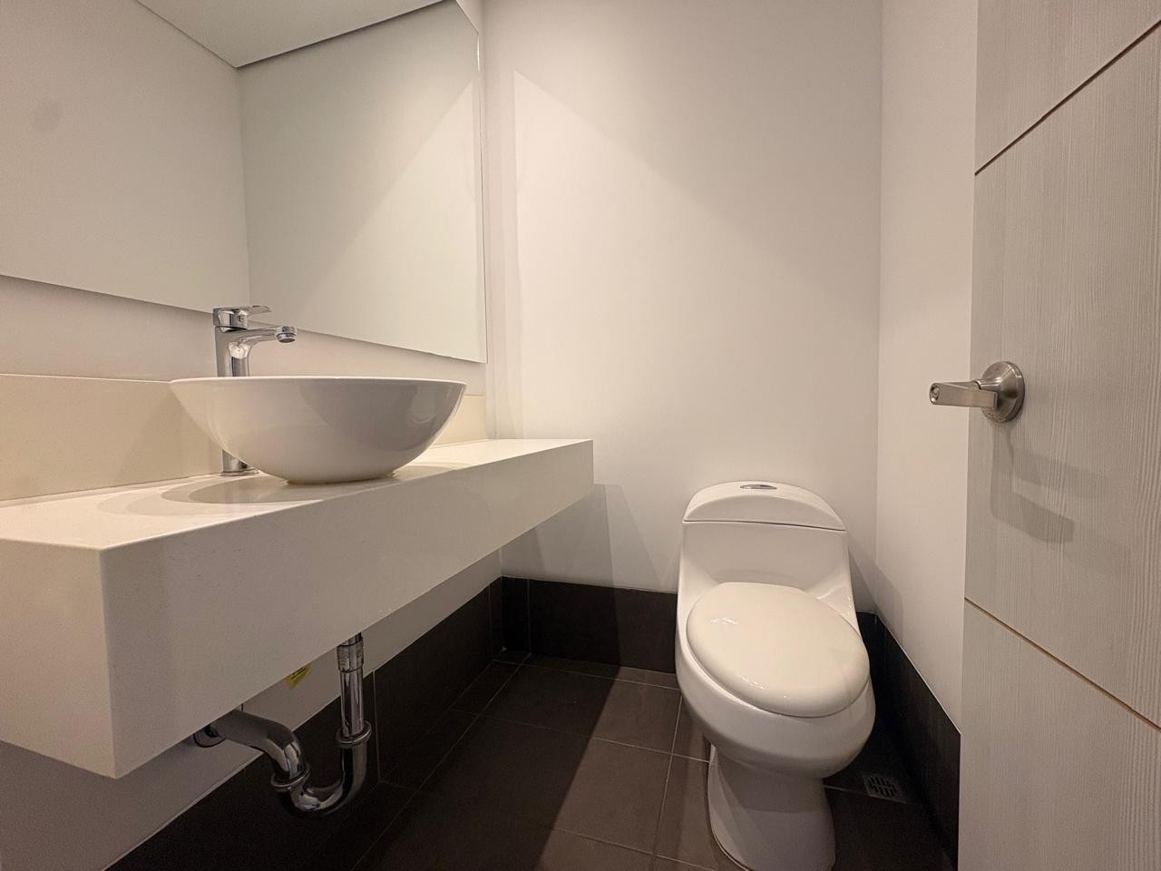 Apartamento en arriendo en El Poblado, Medellín · foto 9 de 12