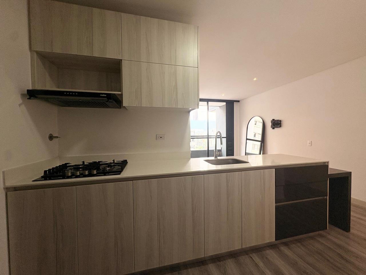 Apartamento en arriendo en El Poblado, Medellín · foto 4 de 12