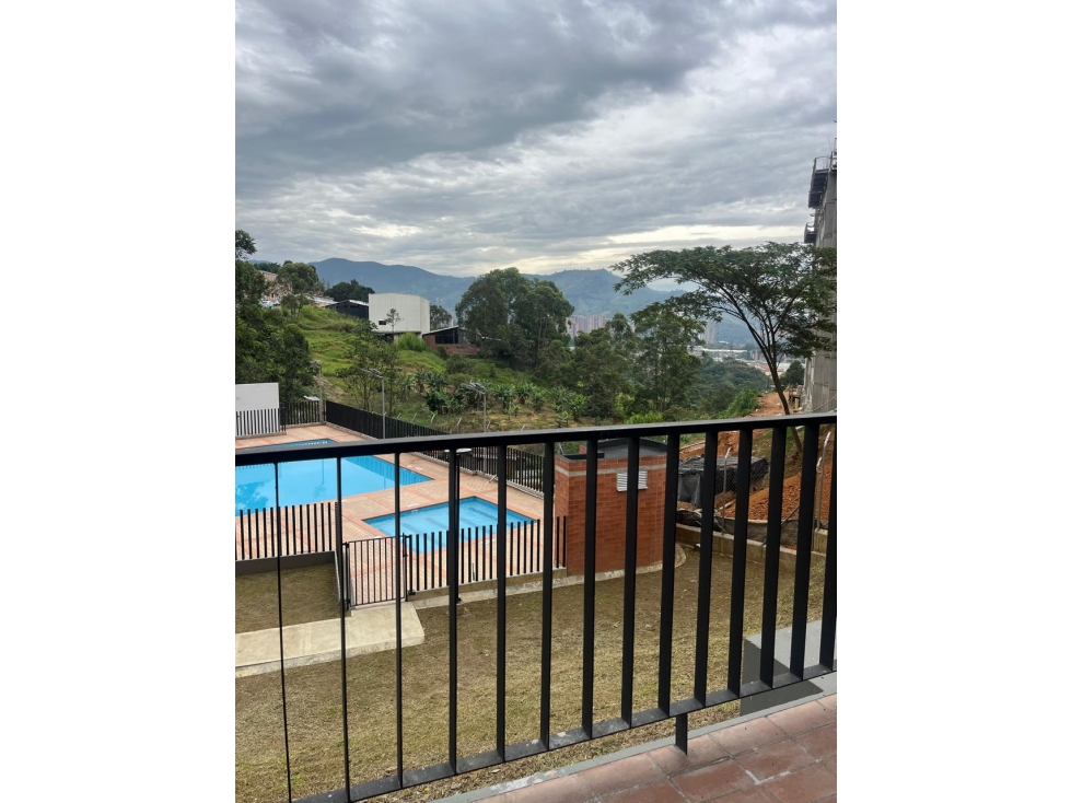 Apartamento en venta en Caqueta, La Estrella · foto 11 de 14