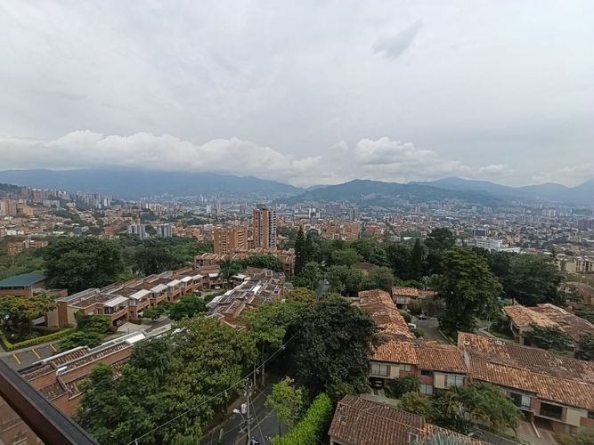 Apartamento de 2 alcobas en arriendo en Loma Del Escobero, Envigado, 73 m² · foto 10 de 14