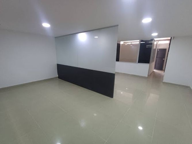 Local en arriendo en San Diego, Medellín, 107 m² · foto 2 de 11