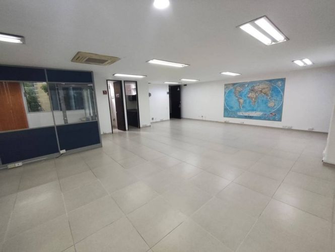 Oficina en arriendo en La Aguacatala, Medellín, 93 m² · foto 13 de 13