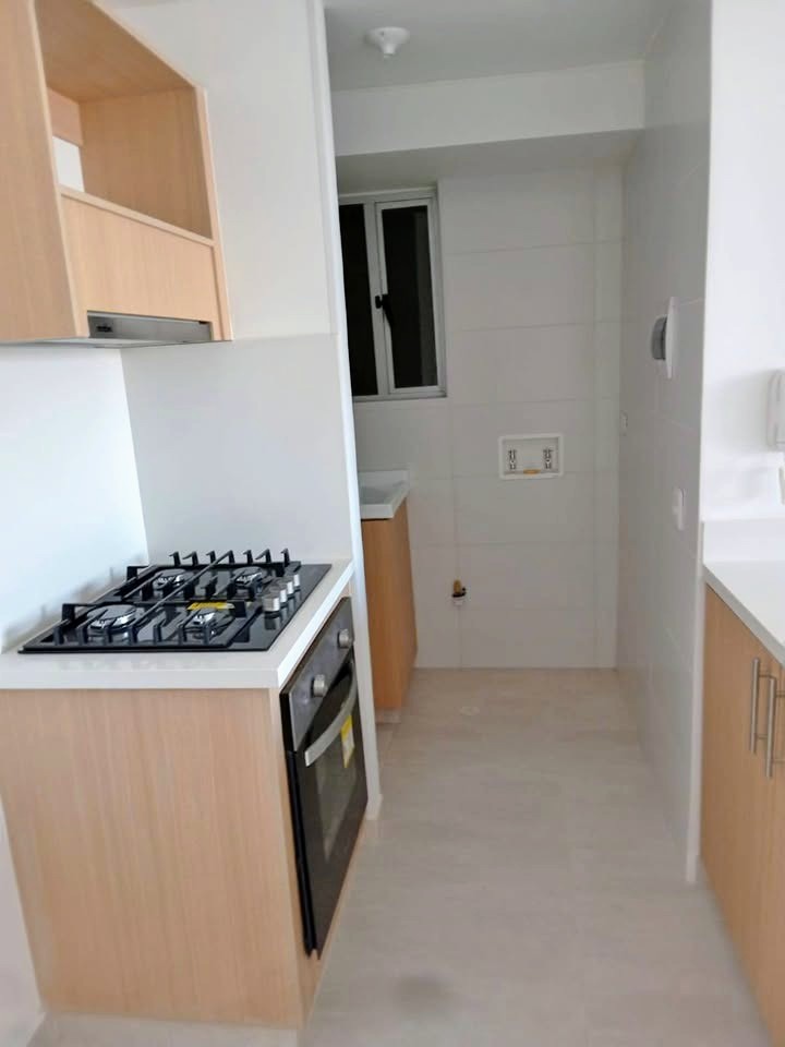 Apartamento en venta en El Vergel, Bogotá · foto 4 de 13