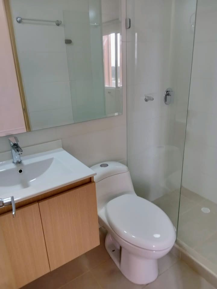 Apartamento en venta en El Vergel, Bogotá · foto 6 de 13