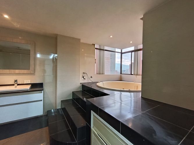 Apartamento en arriendo en El Poblado, Medellín · foto 7 de 20