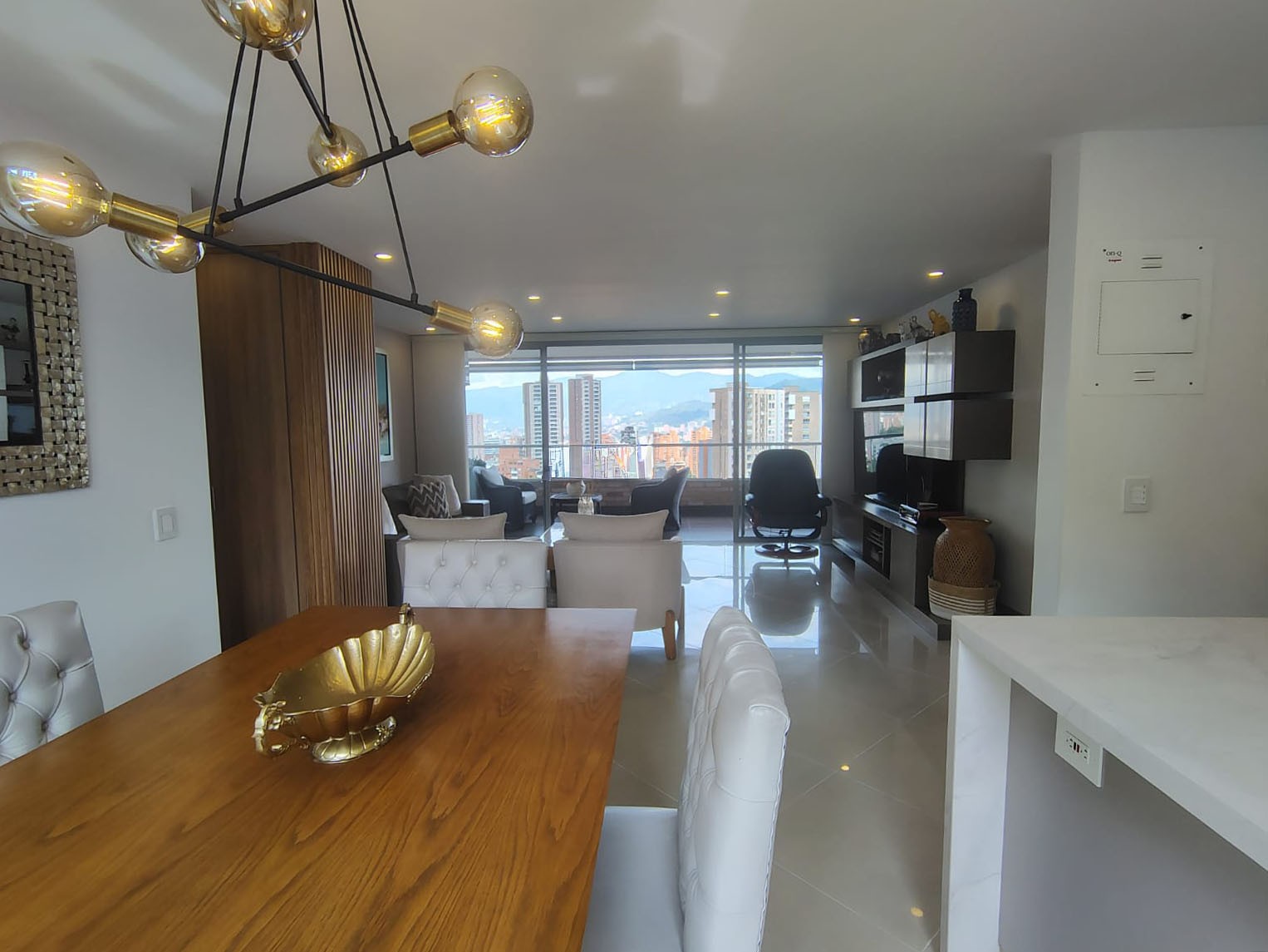 Apartamento en venta en El Poblado, Medellín 3